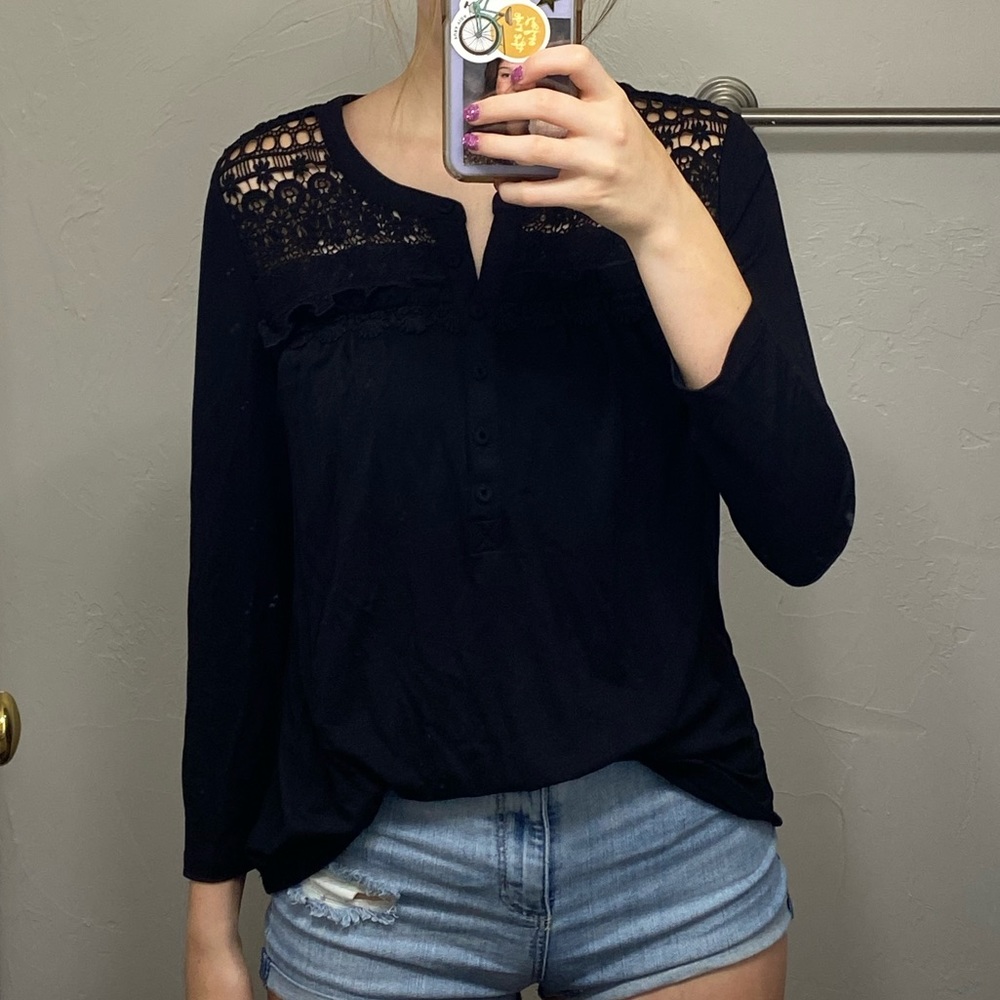 DANIEL RAINN LOYOLA BLACK BUTTON LACE DETAIL KNIT